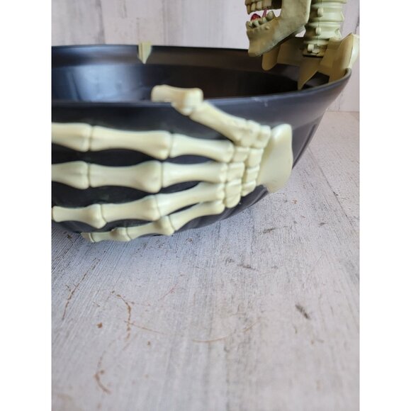 Gemmy AS IS skeleton eyes pop out Halloween prop home candy bowl - Picture 6 of 9